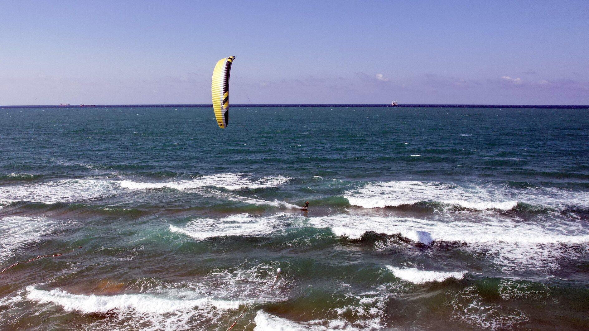 Kilyos shores emerge as premier spot for kitesurfers