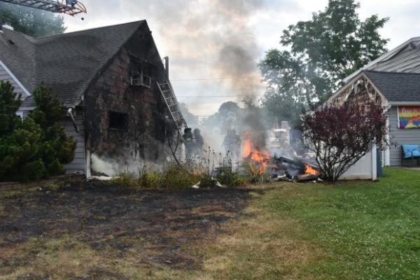 The Wantagh Fire Department respo<em></em>nded to the scene and extinguished the fires. (Anthony Krussmann)